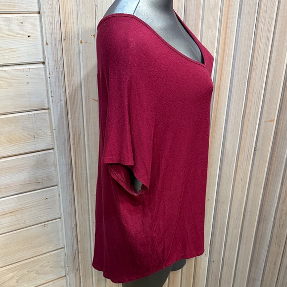 Maurices Scoop Neck Short Sleeve Tee - Burgundy - Picture 3 of 6